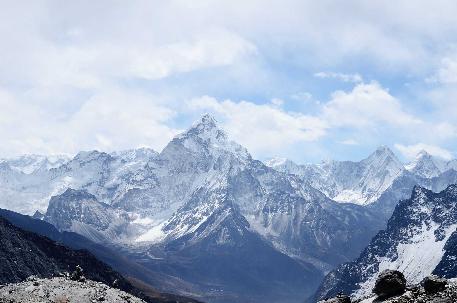 Snowy Mountains Journey